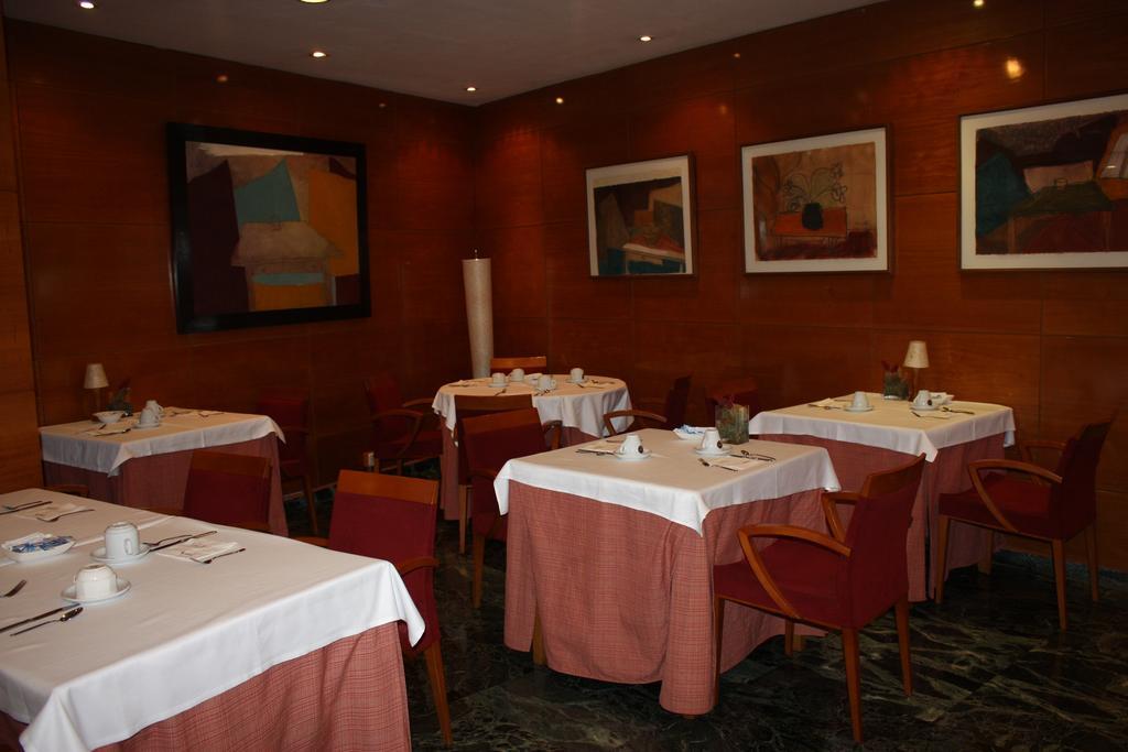 Hotel Pedralbes Барселона Екстериор снимка