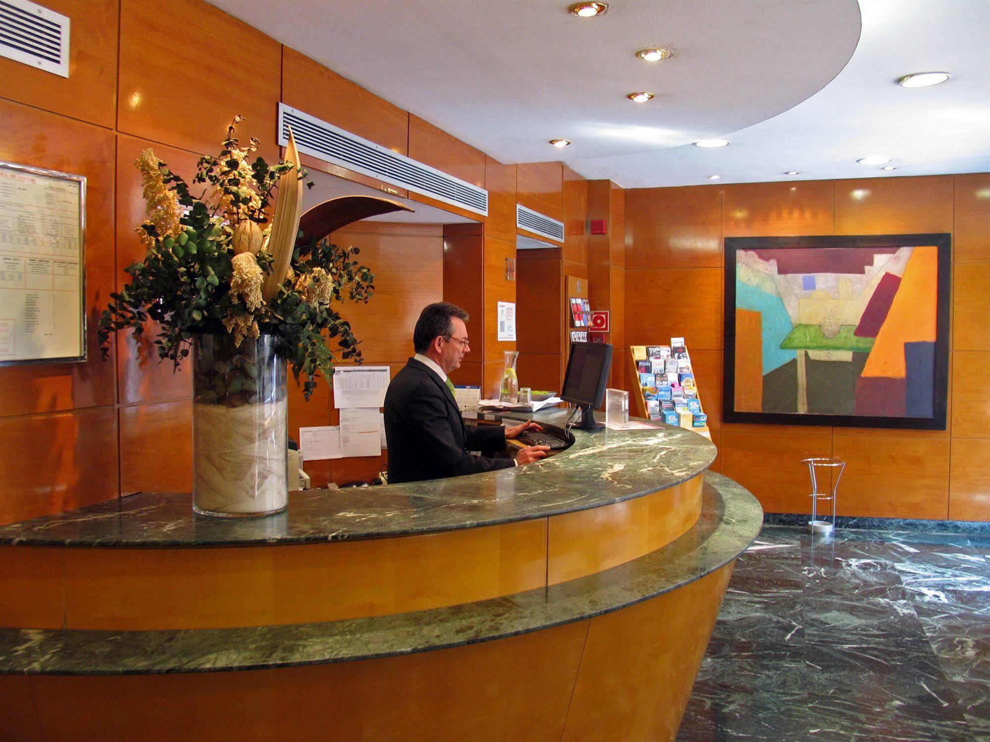 Hotel Pedralbes Барселона Екстериор снимка