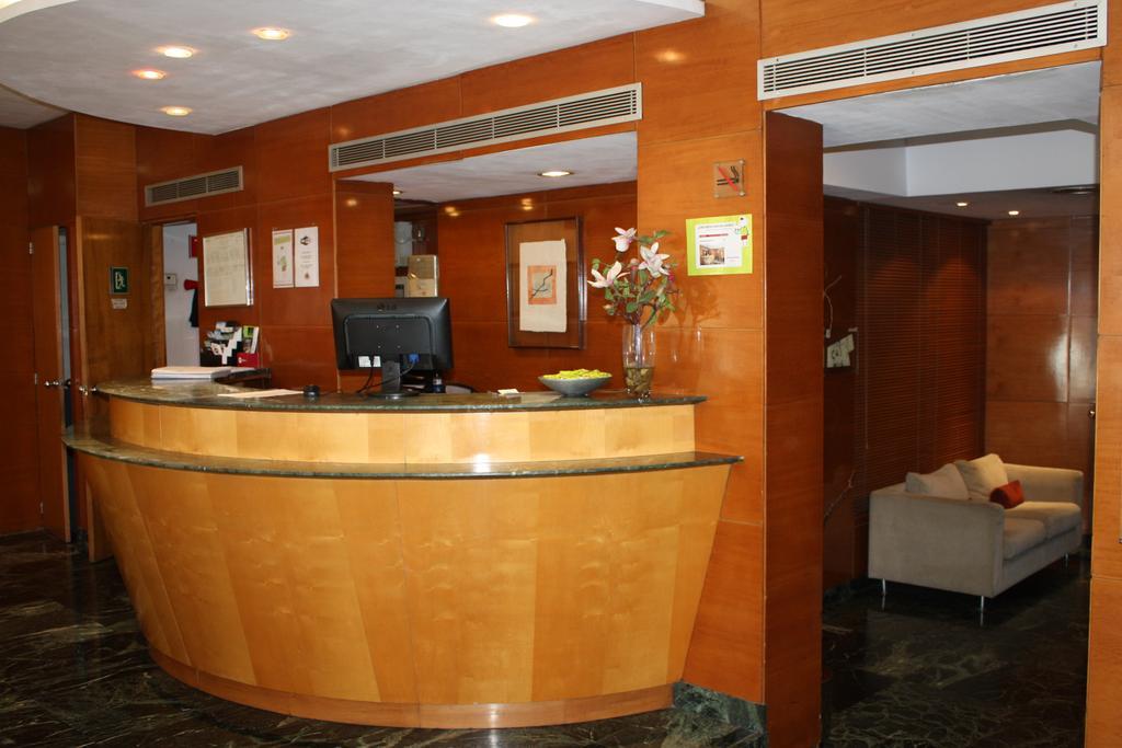 Hotel Pedralbes Барселона Екстериор снимка